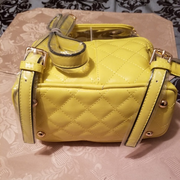 Purse - Picture 3 of 4